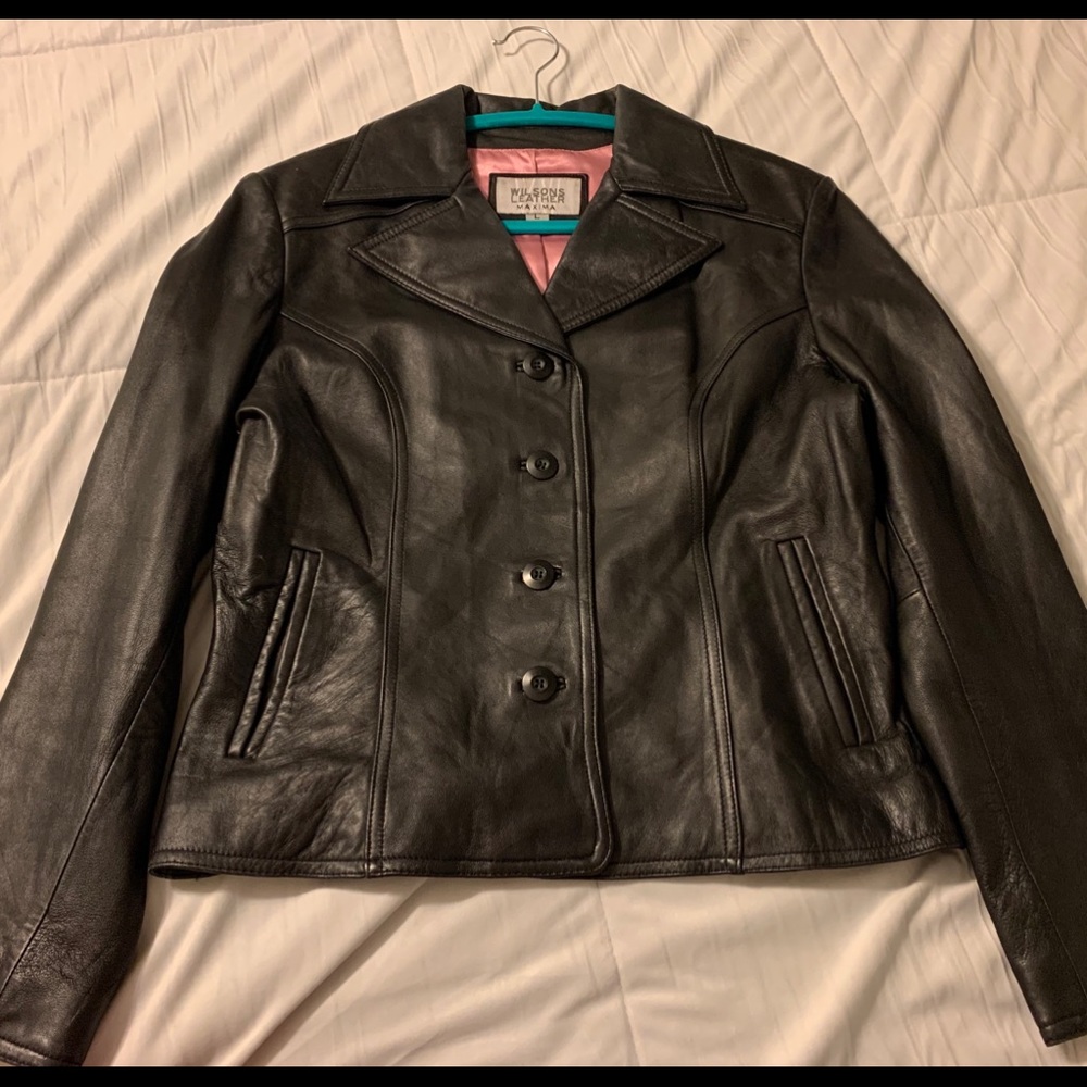 Women’s black leather jacket size Large